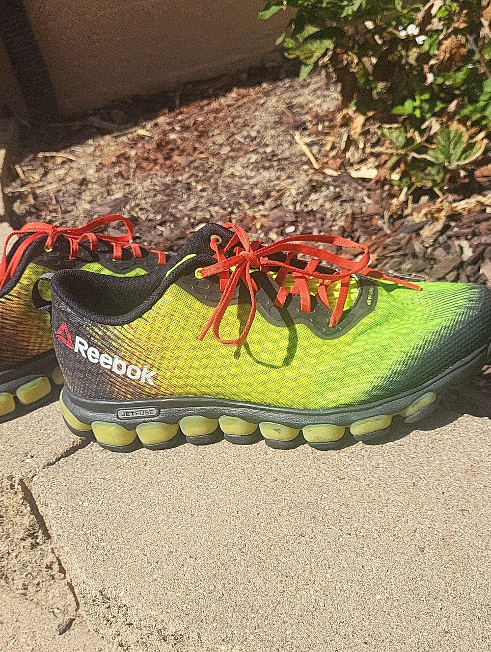 Reebok Mens Jetfuse Neon Green and Orange Lace Athletic Sneakers